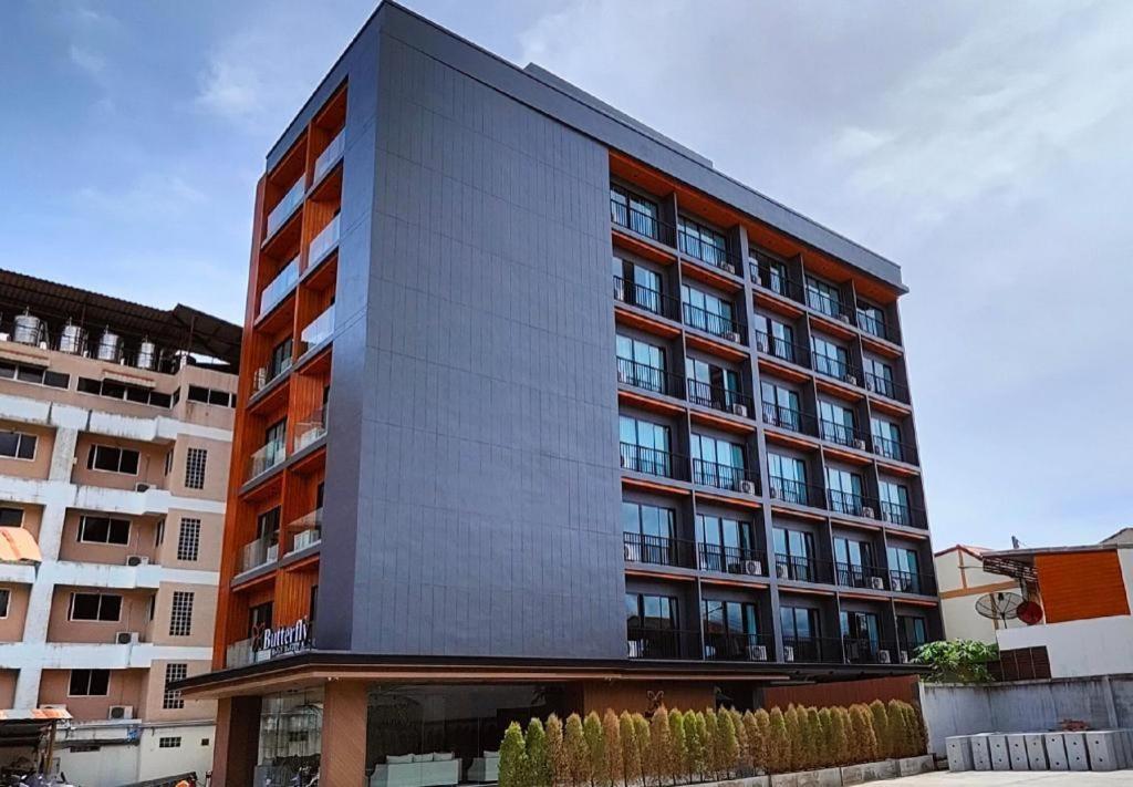 Butterfly Hotel Betong Ban Komo Sip Paet Exterior photo